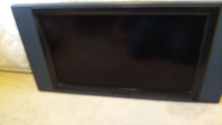 32" TV LCD