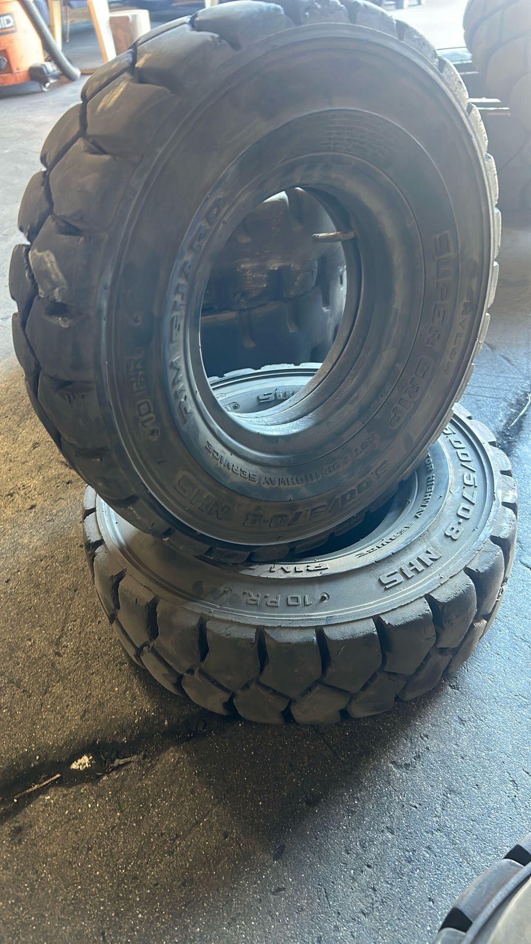 Forklift Pneumatic Tires 2 ) 5.00x5.70-8