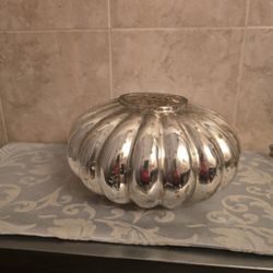 Brand New Silver Mercury Glass Pumpkin  Vase/ Candle Holder