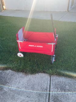 Radio Flyer Folding Wagon