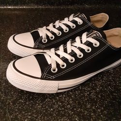 Converse womens 7 Great Condition 