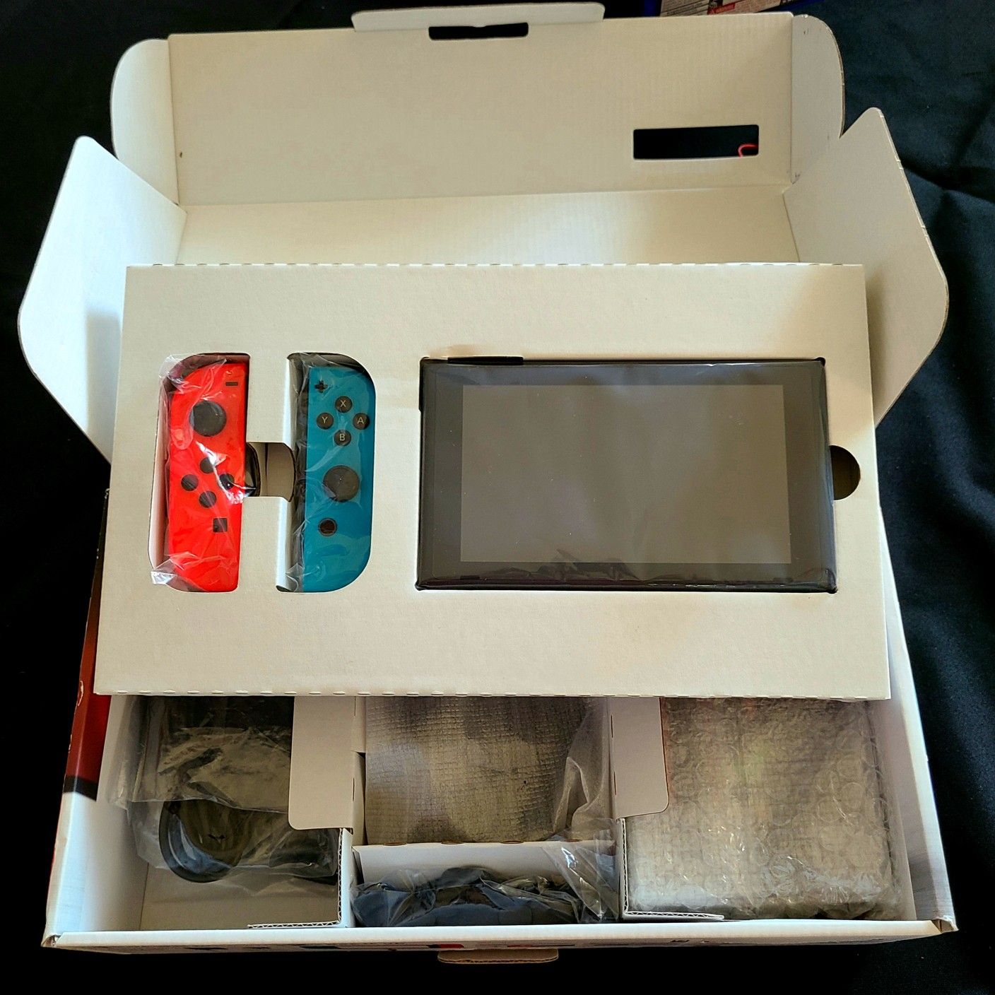 Nintendo Switch in box 📦