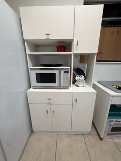 Cabinet Pantry kitchen