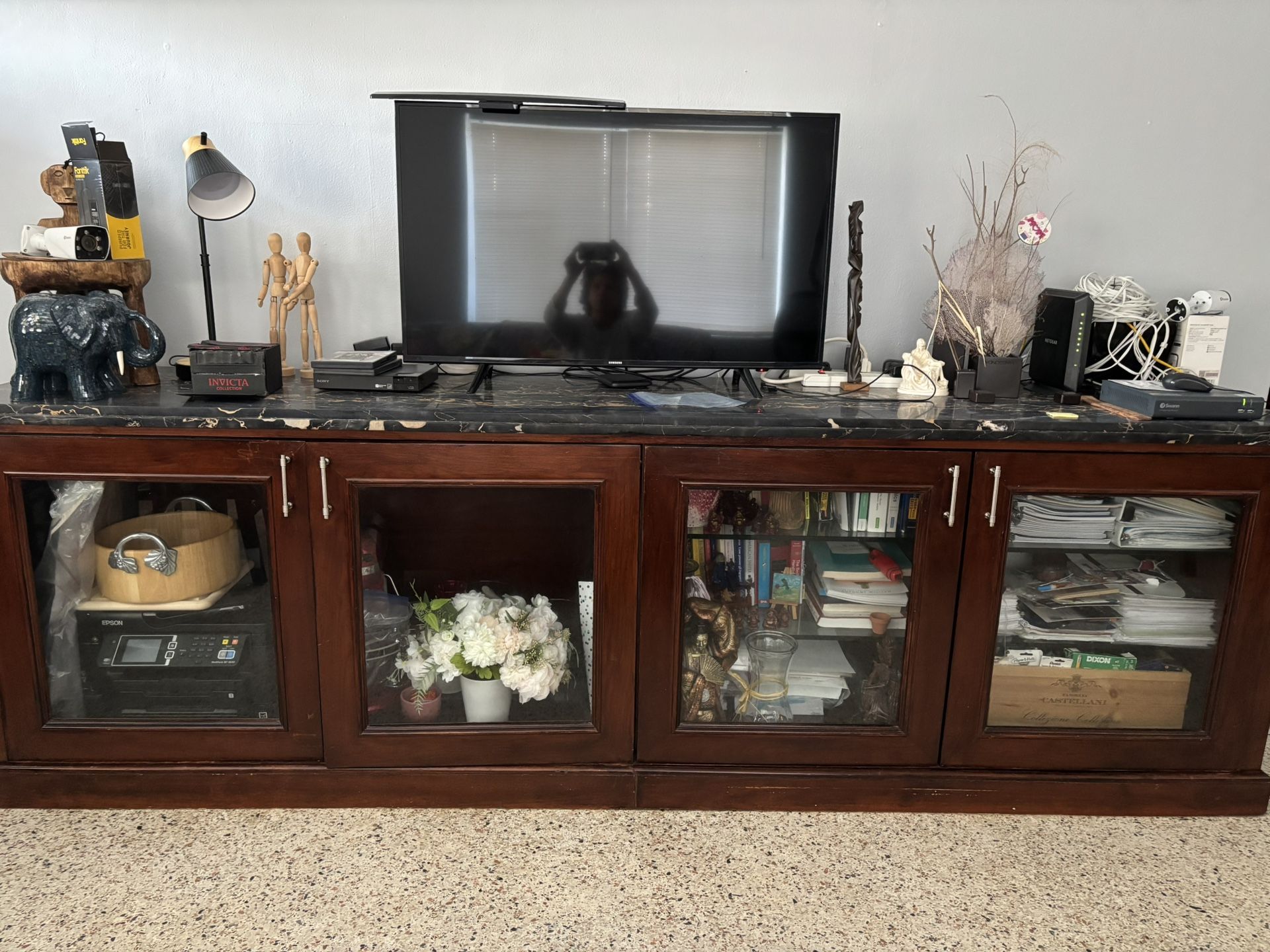 Solid Wood Designer Credenza/Console/ TV Stand/kitchen Isles