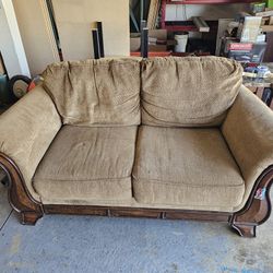 Free COUCH 