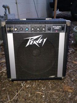 Peavey Studio Pro 40 guitar amplifier