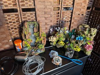 Aquarium Decoration Set with Air Pump