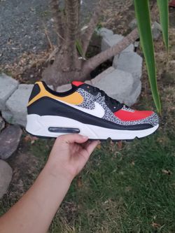 W Air Max 90 Se Size 9.5 Brand New With Box 100$