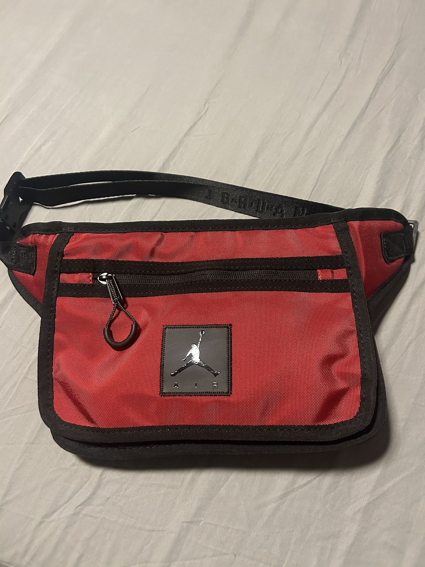 Supreme Duffle Bag for Sale in Las Vegas, NV - OfferUp