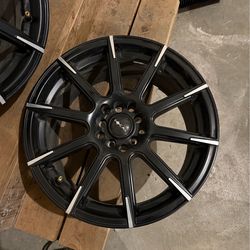 Set of 4 FOCAL 17x8 wheels