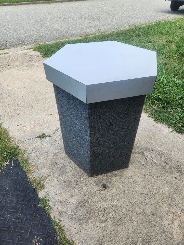 Display Table