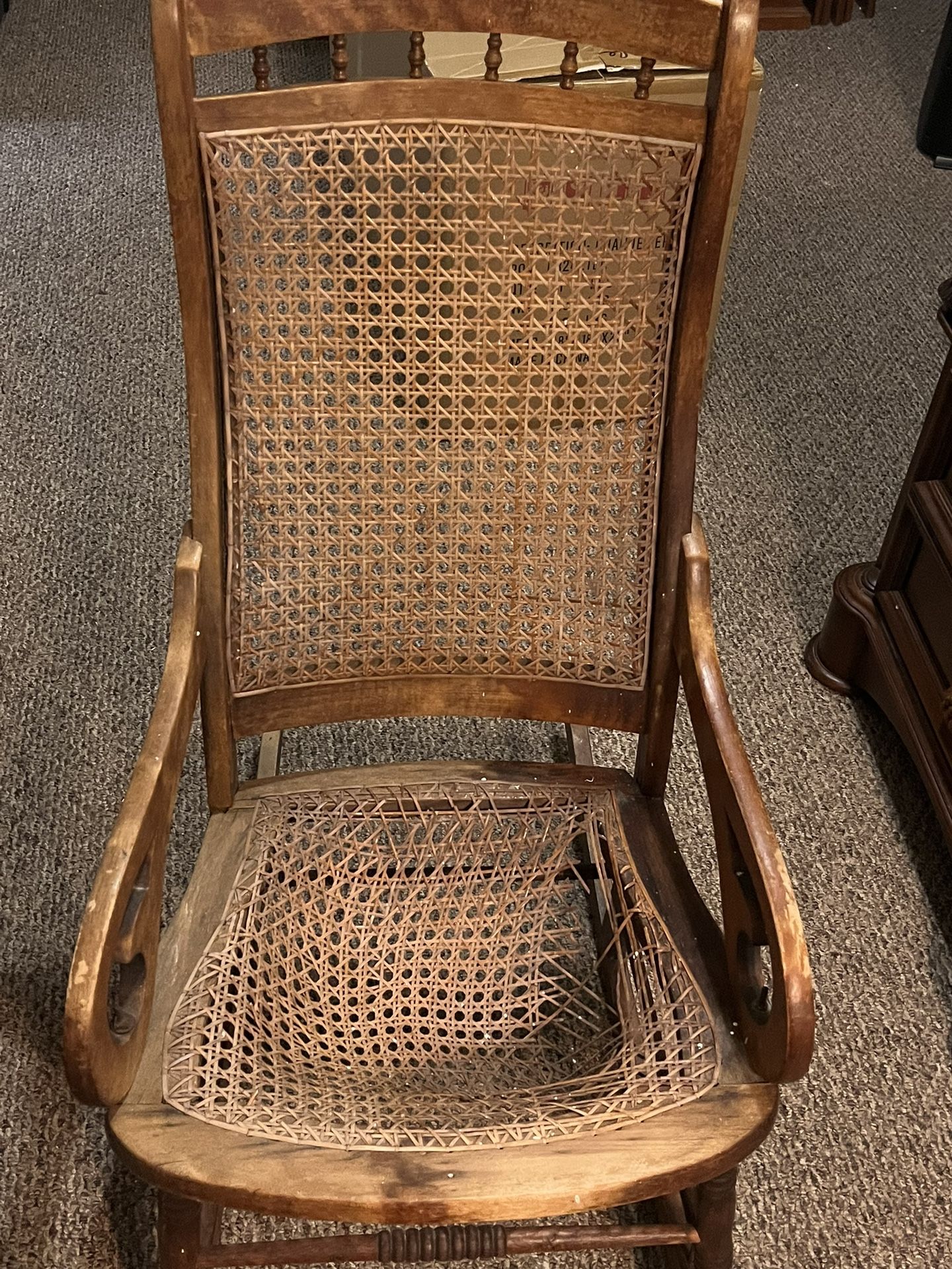 Antique Rocking chair
