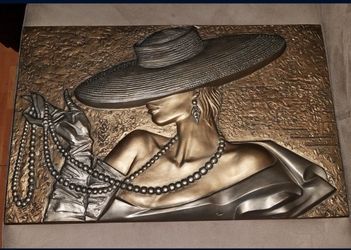 Bronze Sophisticated Lady by Austin Sculptures