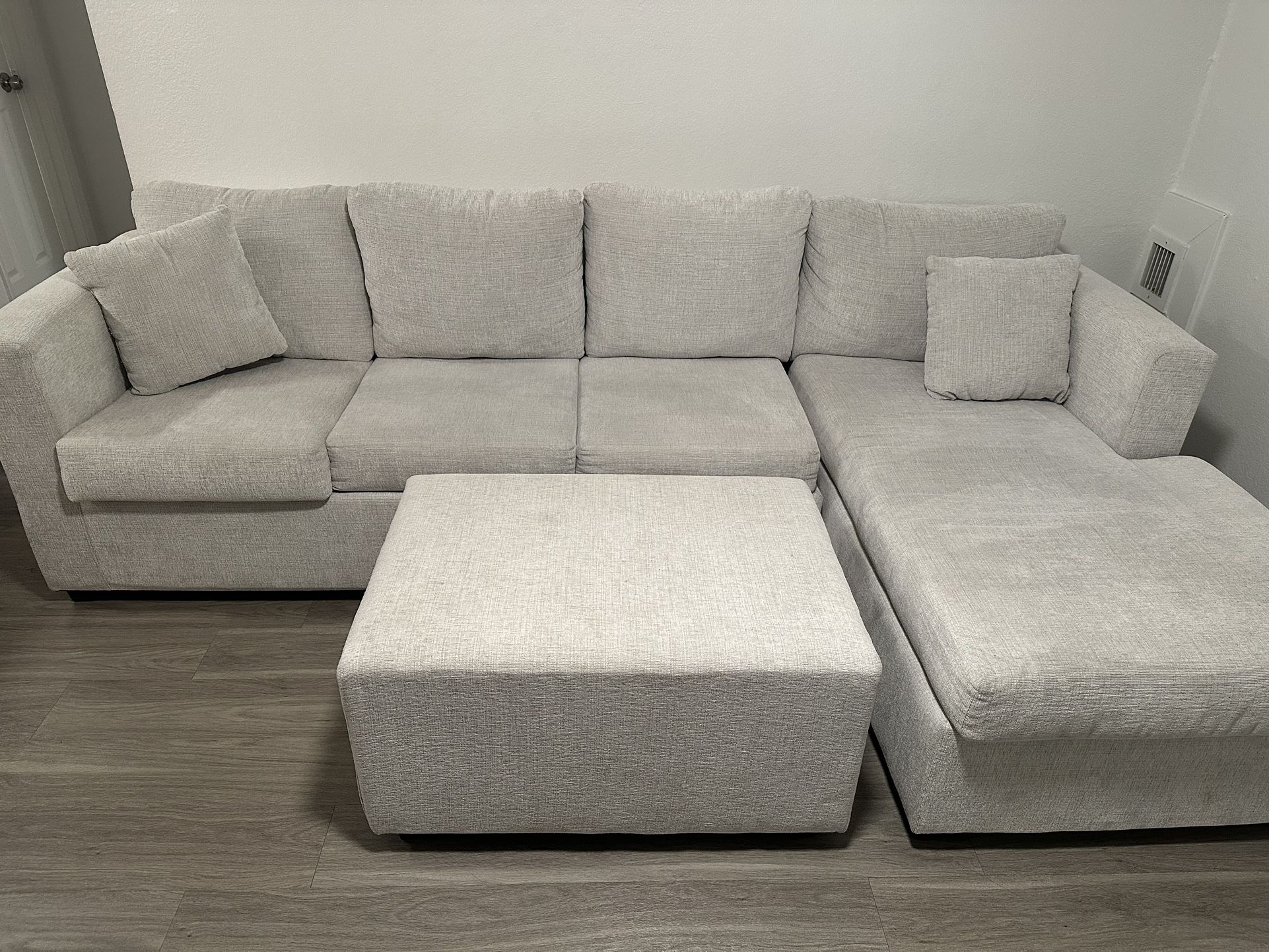 Beige Sectional Couch Set