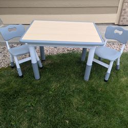 Quality Brelley Kids Table