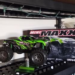 Traxxas Mini Maxx Green Upgraded 