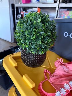 Fake shrub