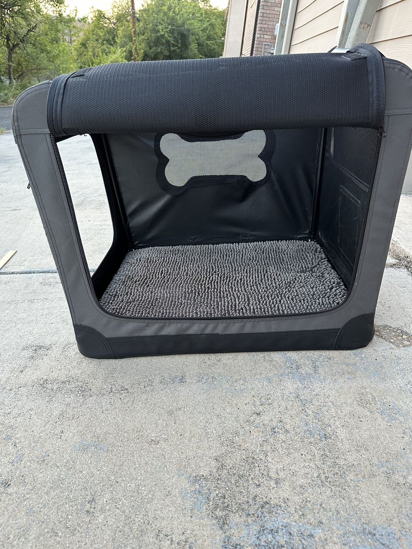 Super Nice Top Paw Indoor & Outdoor Portable Dog Crate; Dogs up to 30