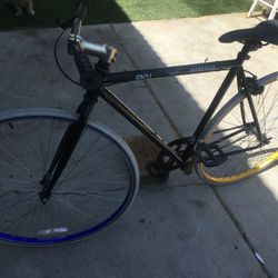 Bike 🚲 Fixie 700 49cm