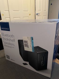 Insignia Bluetooth Bookshelf Speakers – Complete Set w/ Original Box