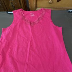 Womans Sleeveless Blouse XXL (20)