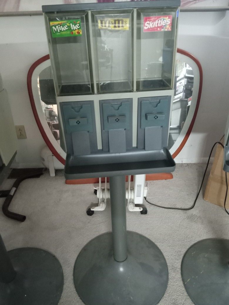 6 Vendstar 3000 Candy Machines Start Your Own Route