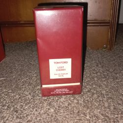 Tom Ford Lost Cherry Eau de Parfum. 