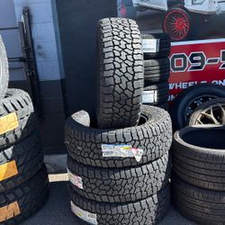 Wild peak A/T Tires 265/70/17