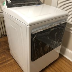 Whirlpool 7.4 cu. ft. White Electric Dryer with Steam and Advanced Moisture Sensing Technology, ENERGY STAR