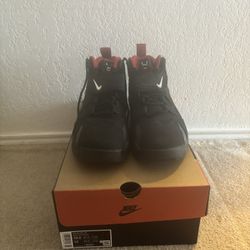 Nike Men's Air DT Max '96 Falcons Shoes