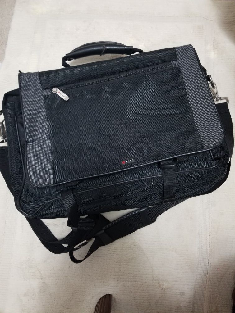 Laptop carrier