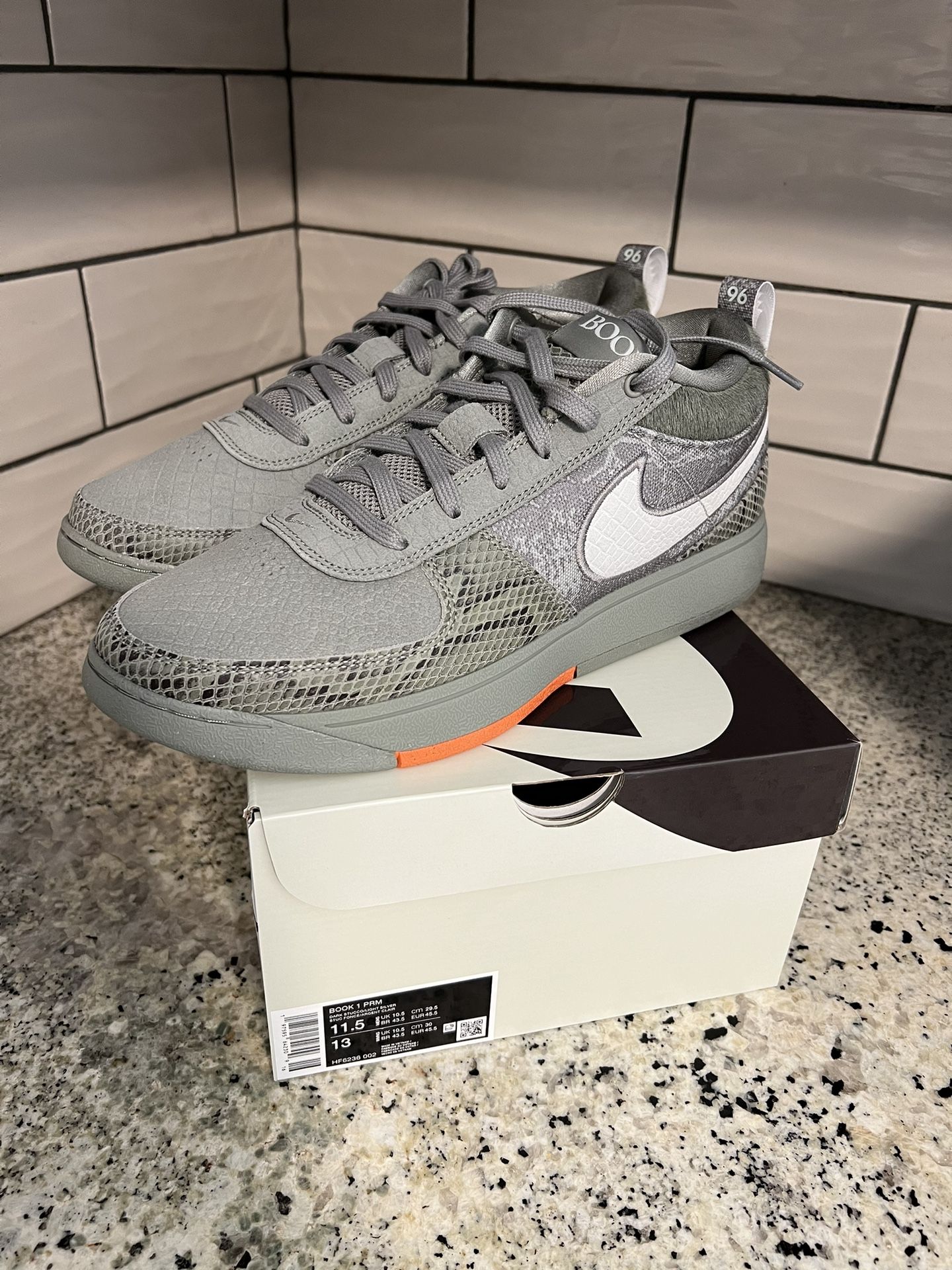 Nike Book 1 Zoom Hike M11.5