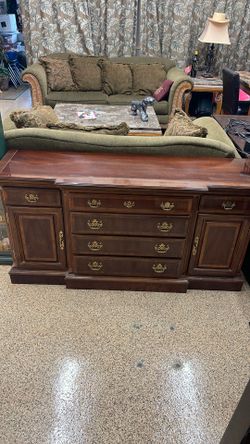 Buffet Table Dresser