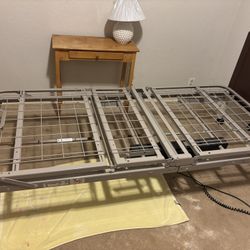 ADJUSTABLE HOSPITAL BED WITH INFLATED MATTRESS FOR PREVENTING BED SOURCE