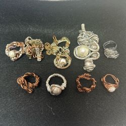 LOT OF 9 VINTAGE  HAND WIRE WRAP ARTISAN MADE RINGS , PENDANTS ASSORTED SIZES