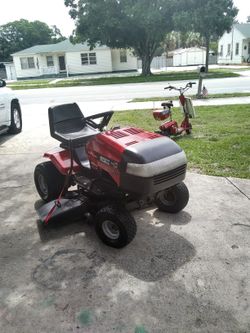 Huskee Heavy Duty heavy duty series 18 horsepower Briggs and