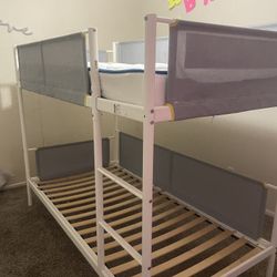 Twin Bunk Beds 