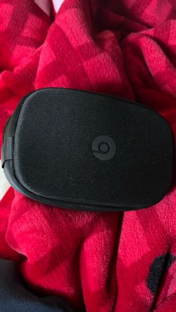 Beats headphones black