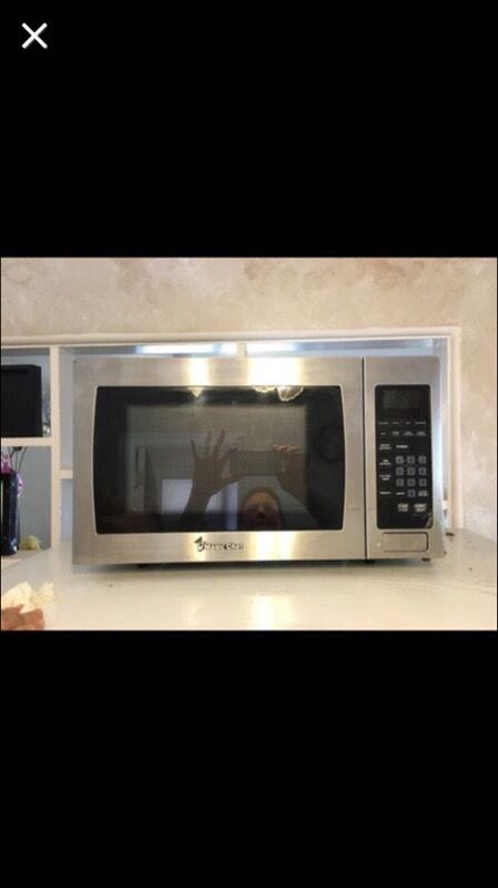Chrome Microwave Magic Chef