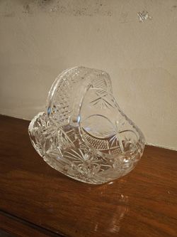 Glass Basket Crystal 