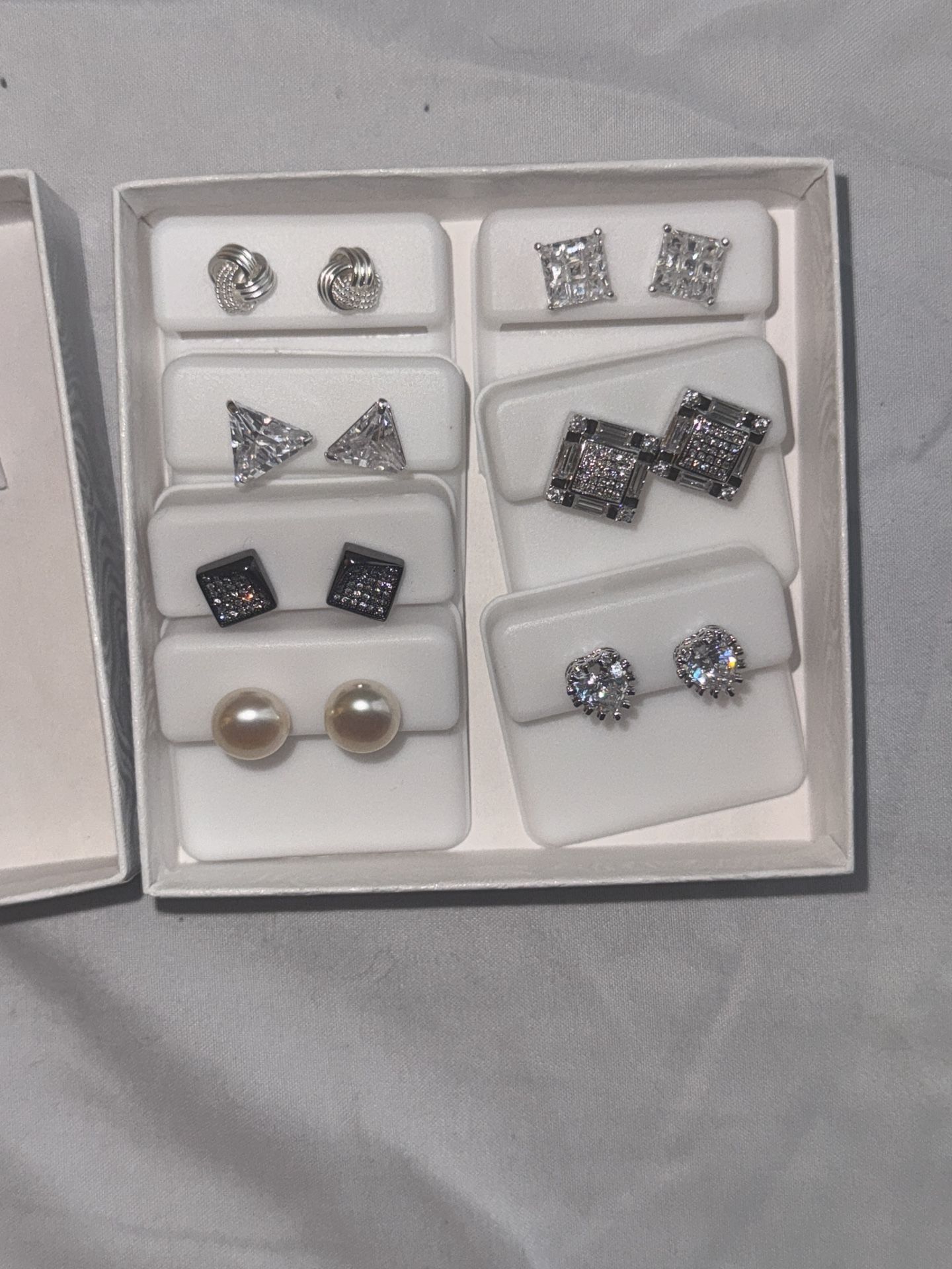 ALL STERLING SILVER EARRINGS W/ DIAMOND TESTER PASSING MOSINITE
