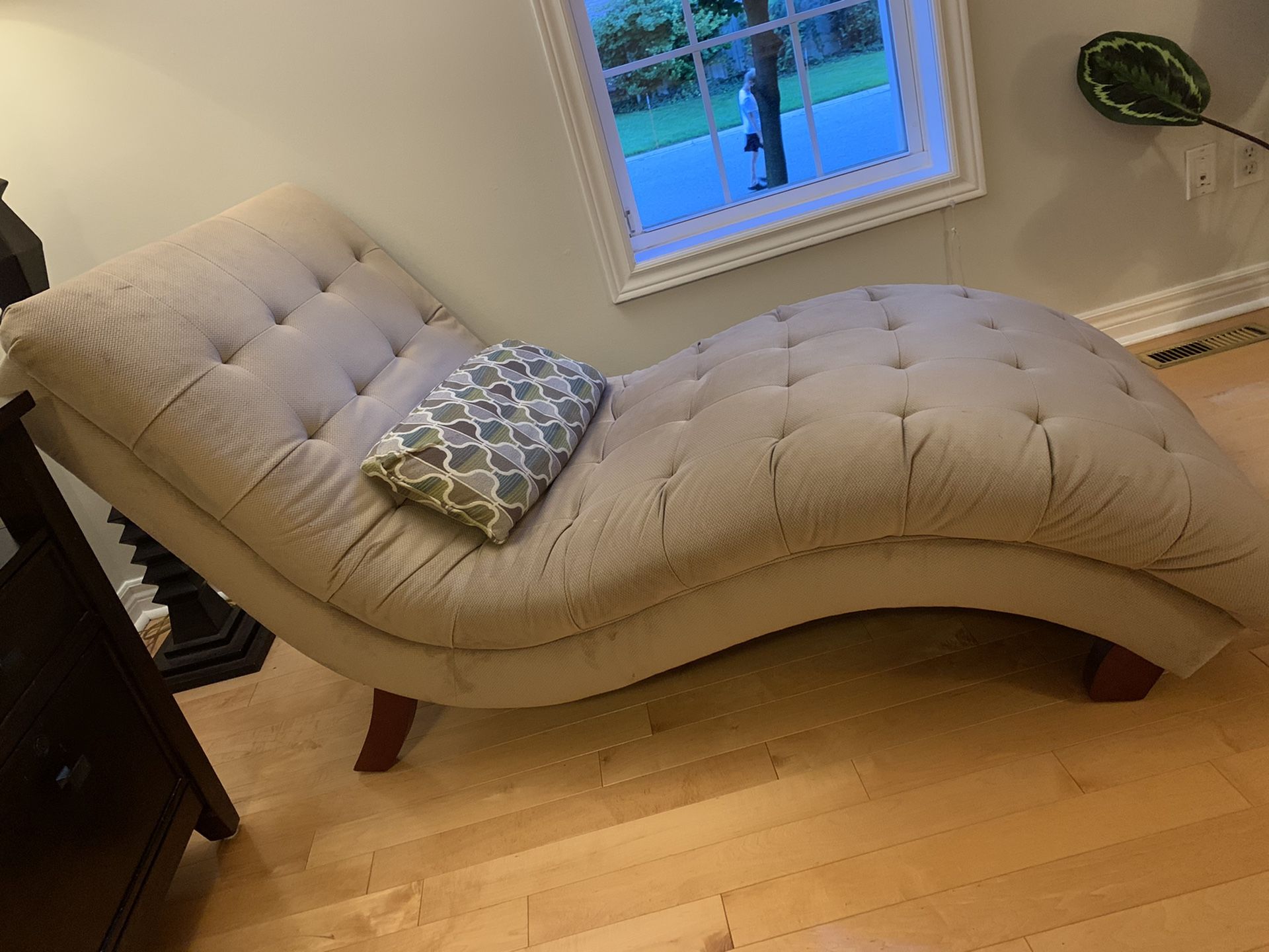 Lounge chair