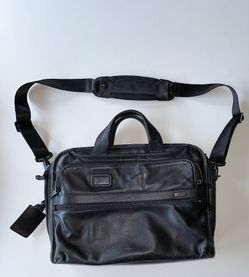 Tumi - Alpha 2 Leather Organizer Portfolio Brief 96108D2 Briefcase 16”