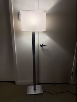 Floor lamp
