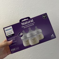 Philips Avent Natural Baby Bottles 4oz 3 Pack 