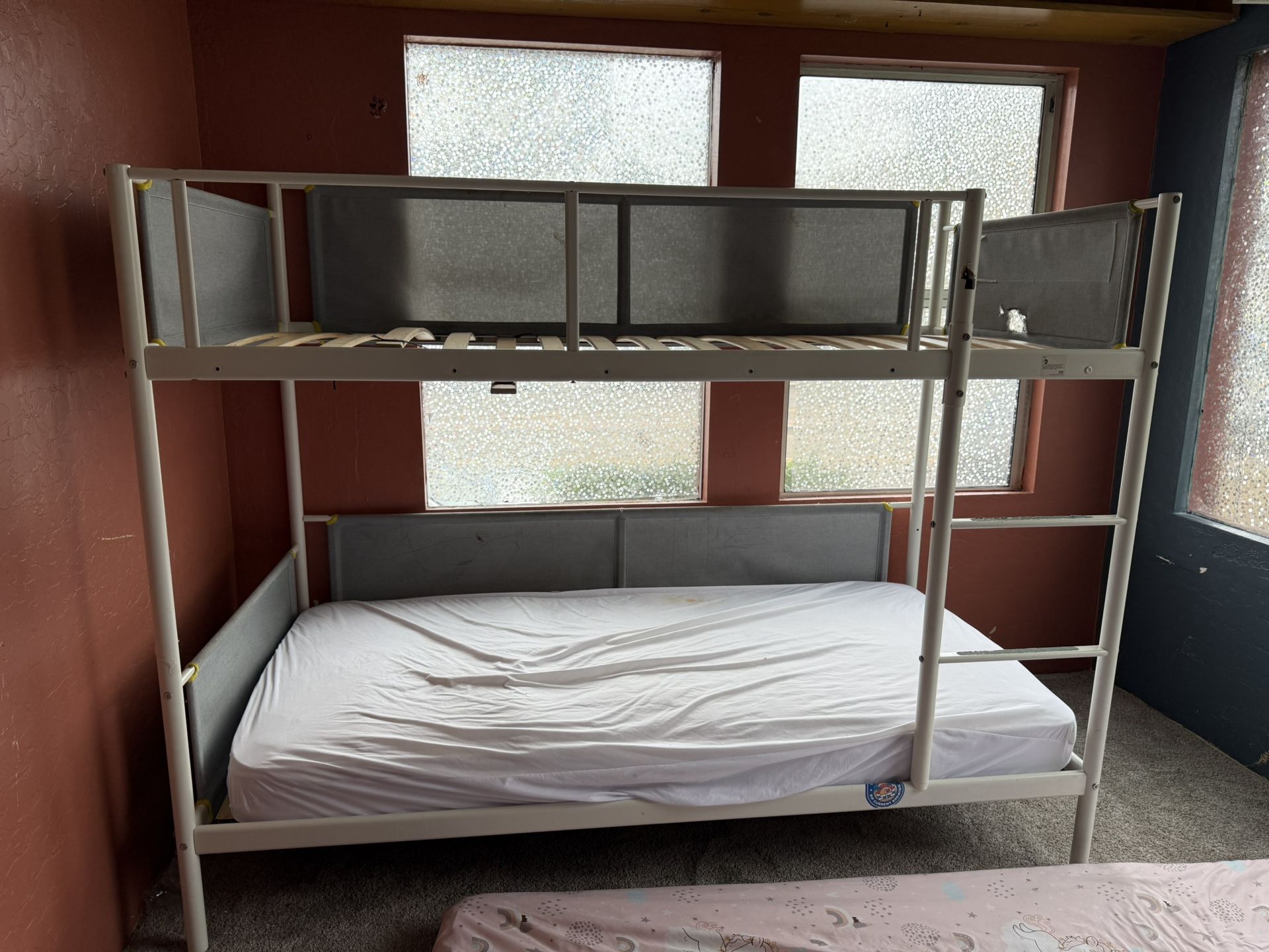 Twin Bunk Bed