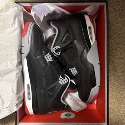 Jordan 4 Bred