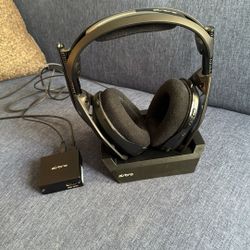 Astros A50 Gen 4 Wireless Gaming Headset / Headphones with PS5 adapter for PC & PlayStation