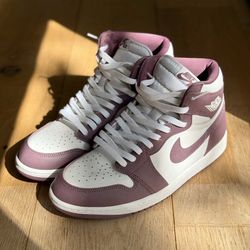 Jordan 1 High Mauve 10.5