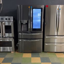 Brand New Instaview ✊✊ Bottom Freezer‼️ Craft Ice